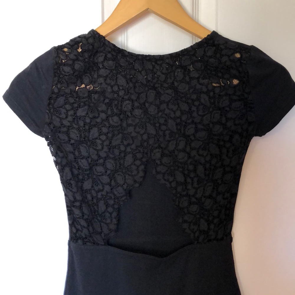 Black Shortsleeve Dress with Backless Lace Cutout
